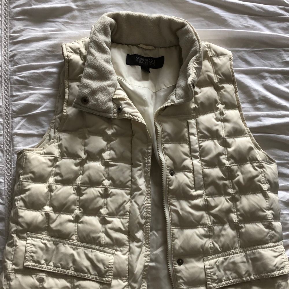 Kenneth Cole offwhite puffy vest